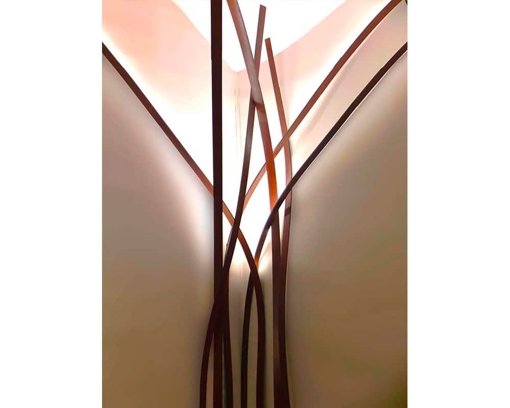 Luminaire ARBRE en bois massif cintré de Christophe Dabi